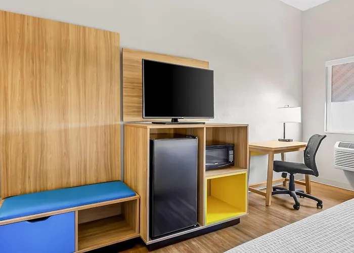 Days By Wyndham St Louis Hotel
