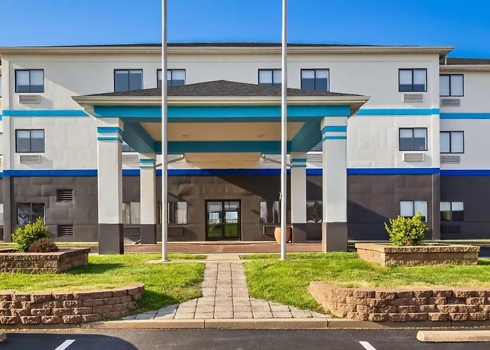 Days By Wyndham St Louis Hotel Collinsville