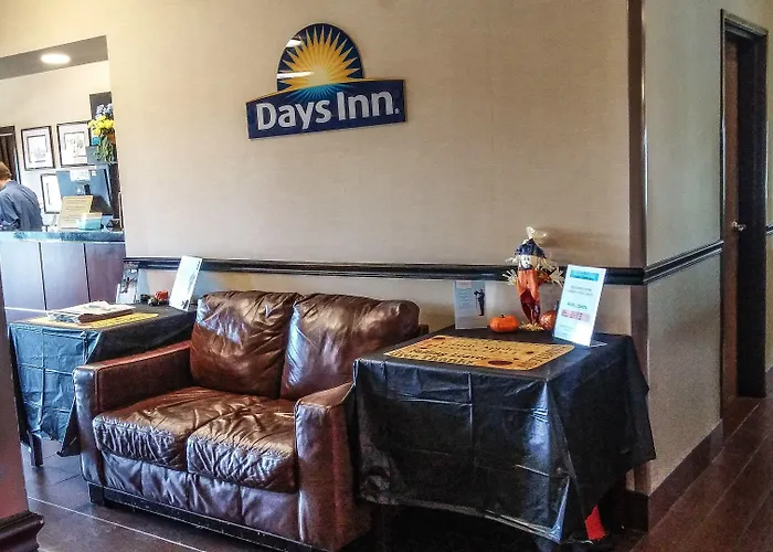Days By Wyndham St Louis Hotel
