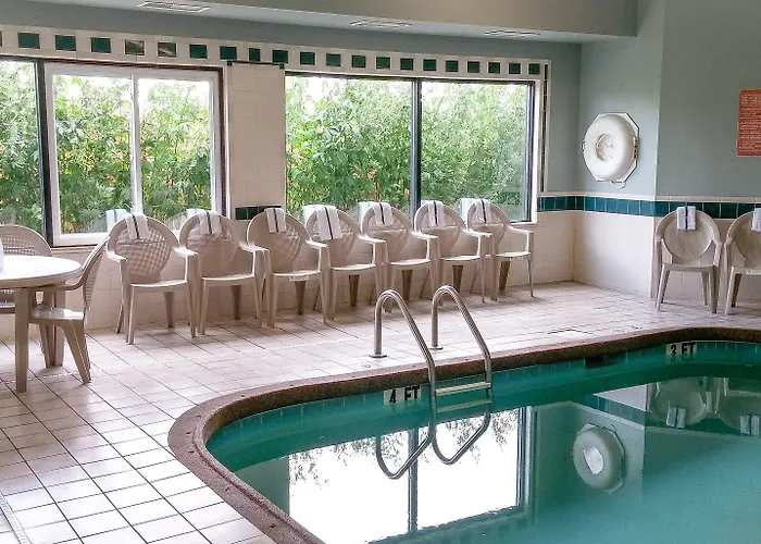 Days By Wyndham St Louis Hotel 2*