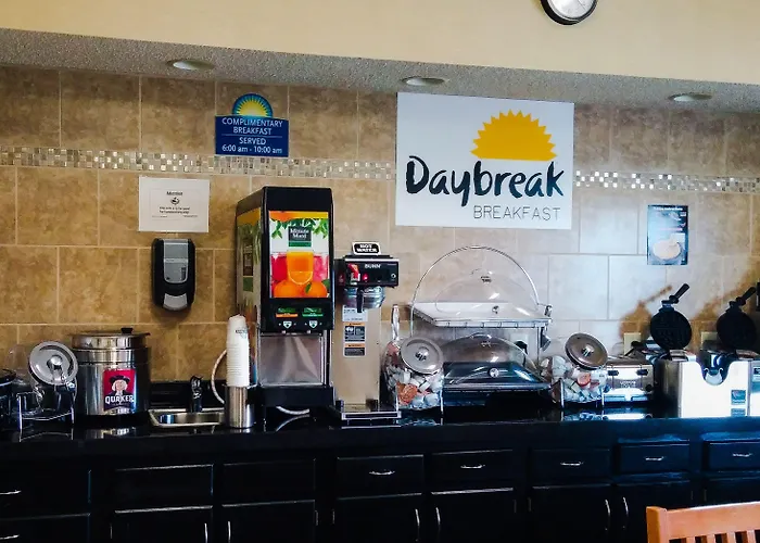 Days By Wyndham St Louis Hotel 2*