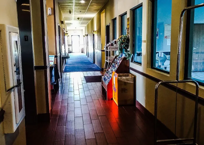 Days By Wyndham St Louis Collinsville