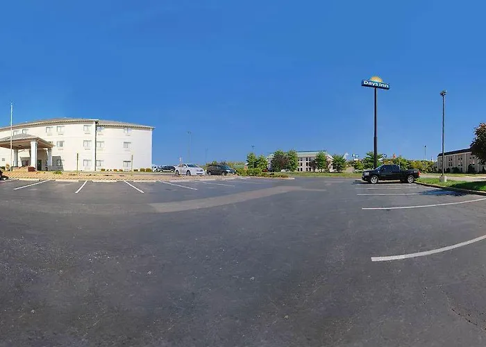 Days By Wyndham St Louis Hotel Collinsville