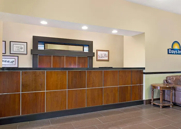 Days By Wyndham St Louis Collinsville