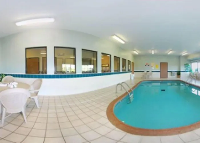 Days By Wyndham St Louis Collinsville