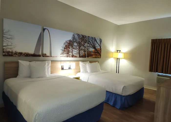 Days By Wyndham St Louis Hotel 2*